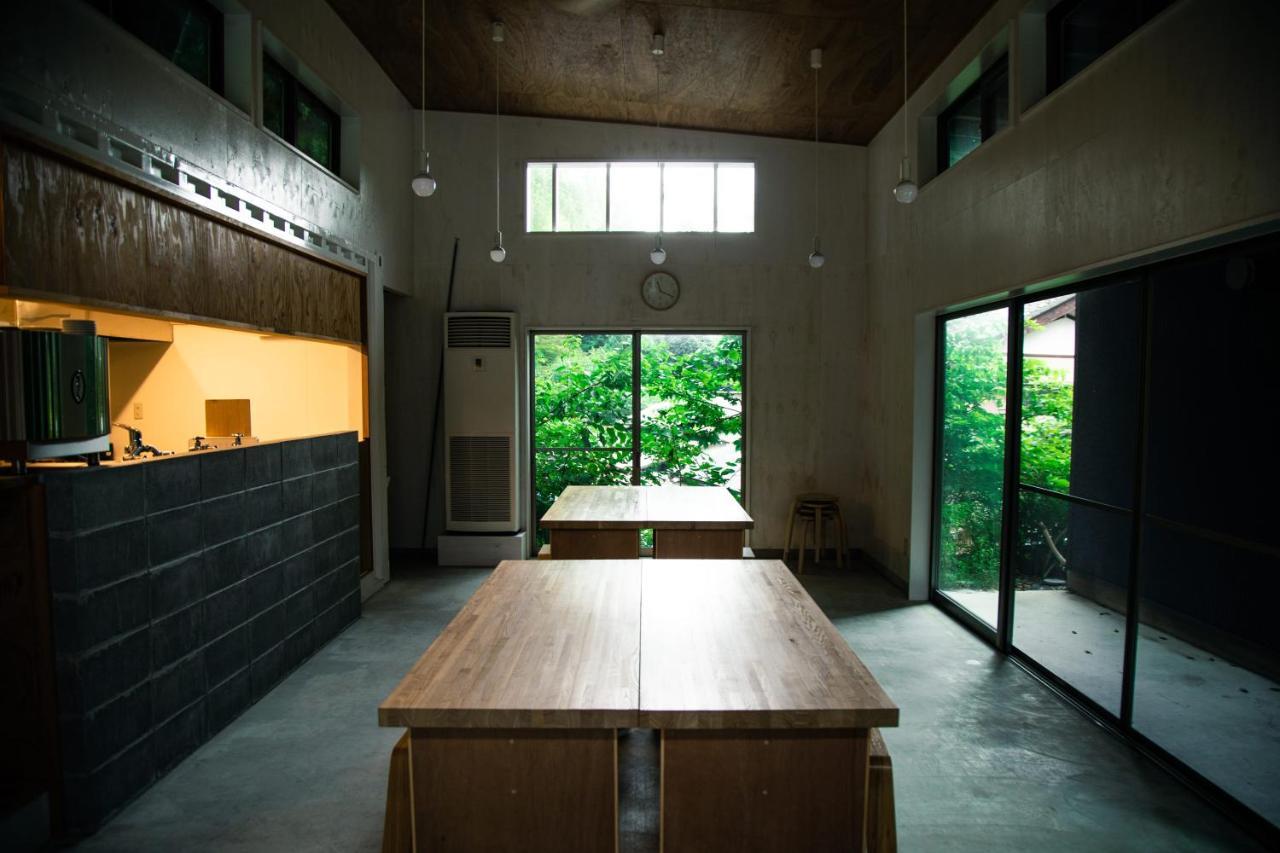 山の中の一棟貸切宿 五番地 Nambu (Yamanashi) Buitenkant foto